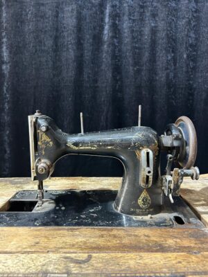 ANKER MARKA ANTİKA  DİKİŞ MAKİNESİ (1910'LAR) - Görsel 8