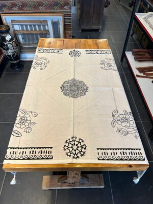 FİSKOS EL BASKISI MASA ÖRTÜSÜ 102 X 102