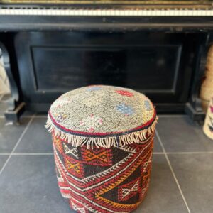 KİLİM KAPLI AHŞAP KASA PUF 40X42 CM