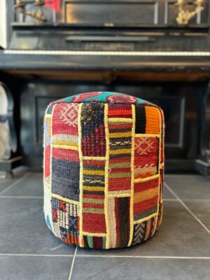 KİLİM KAPLI AHŞAP KASA PUF 40X42 CM - Görsel 2