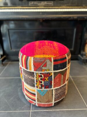 KİLİM KAPLI AHŞAP KASA PUF 40X42 CM