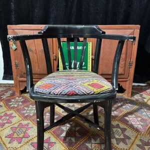 KİLİM KAPLI AHŞAP SANDALYE