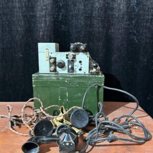 2. DÜNYA SAVAŞINDA İNGİLİZ ASKERLERİ TARAFINDAN KULLANILAN MORS ALFABESİ TELGRAF (1944) FULLERPHONE MK5 OLARAKTA GEÇER.